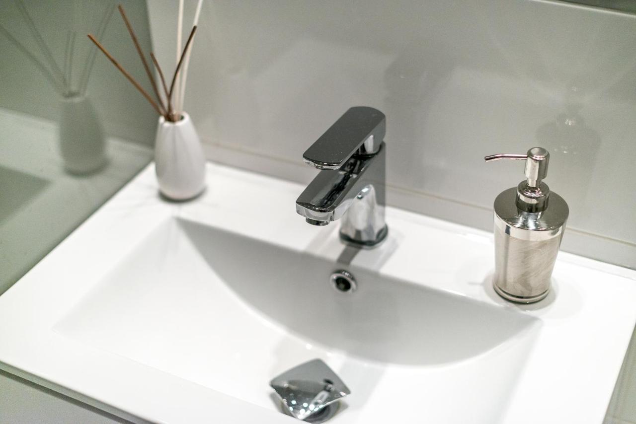 Chmielna 73 P&O Serviced Apartments ワルシャワ エクステリア 写真